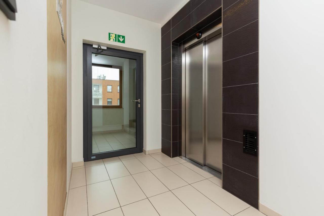 Apartament Na Woli Sowinskiego By Noclegi Renters 华沙 外观 照片